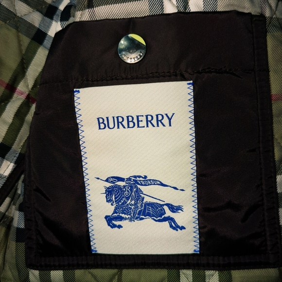 Xmas For Your Wife!! Burberry Black Cropped Quilted Jacket Women's Size Small - Picture 10 of 16